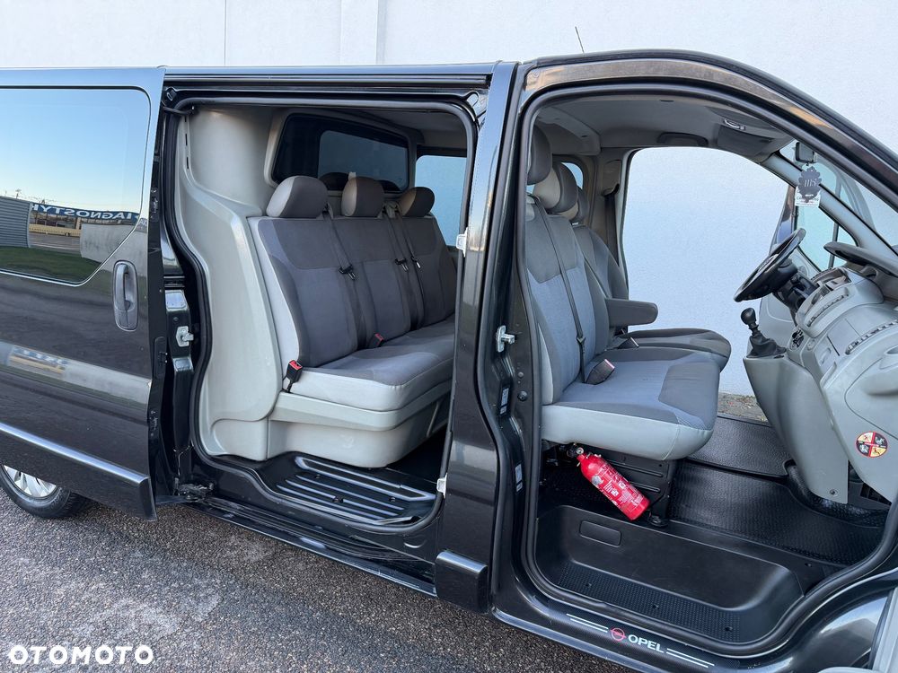 Opel Vivaro LONG - 9