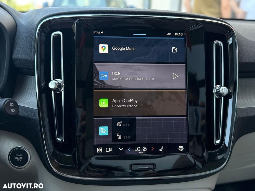 Volvo XC 40 B4 AT FWD MHEV Plus Dark - 31