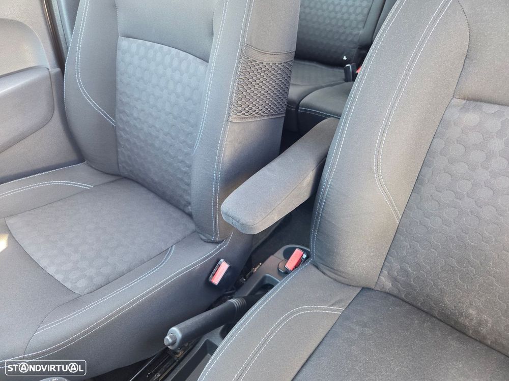 Dacia Lodgy 1.2 TCe Confort 7L - 30
