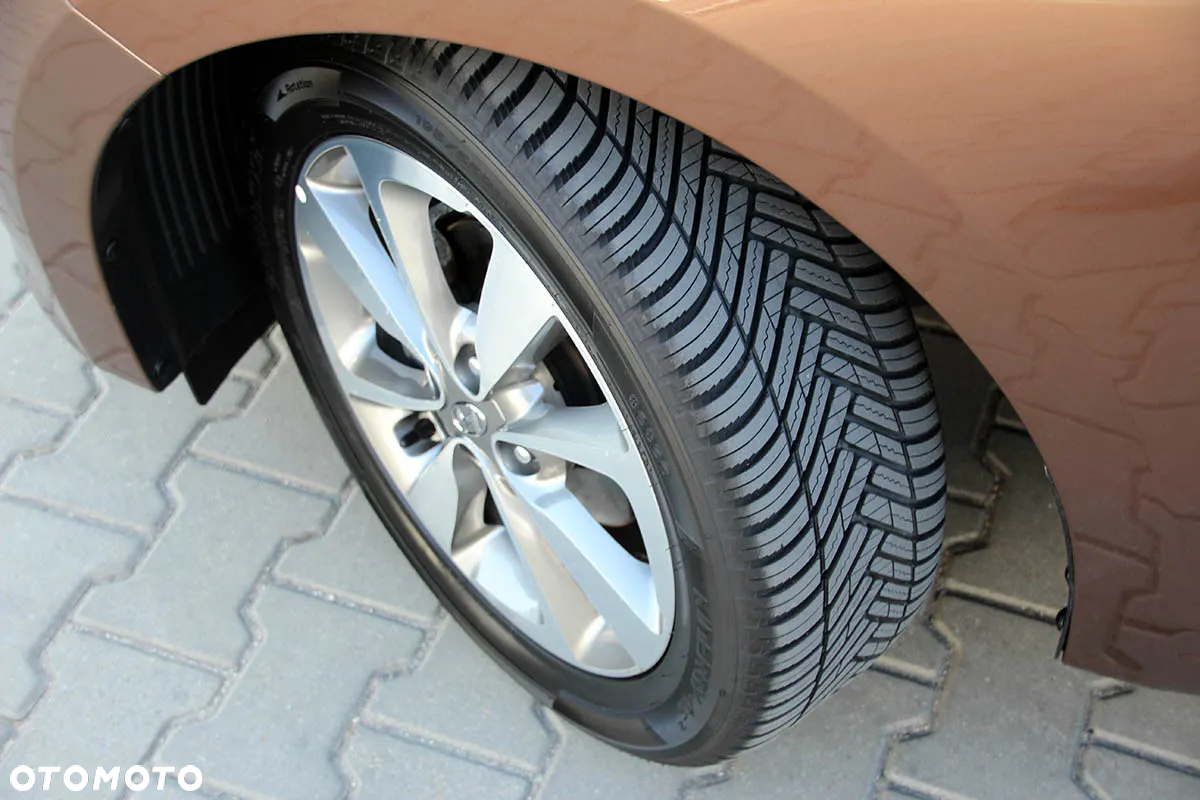 Hyundai i20 1.2 YES Gold - 37