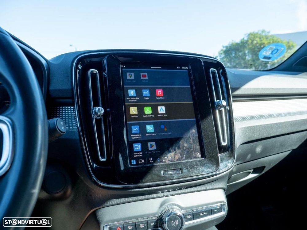 Volvo XC 40 Recharge 78 kWh Twin Motor Core — fotografia 34