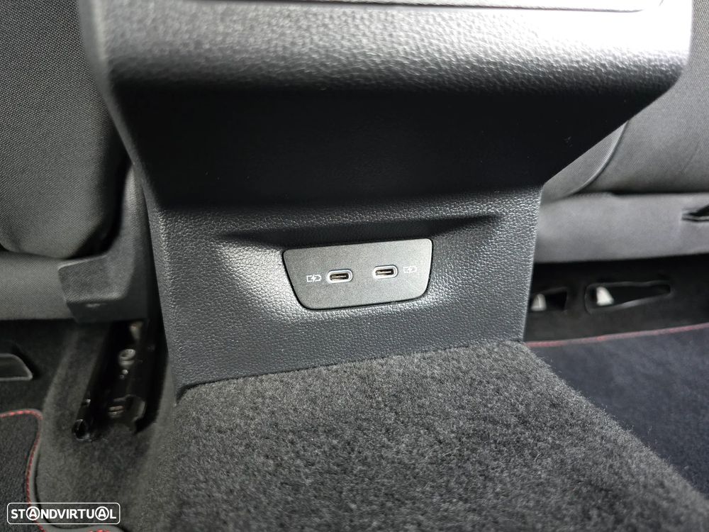 VW Golf 2.0 TSI GTI DSG - 42