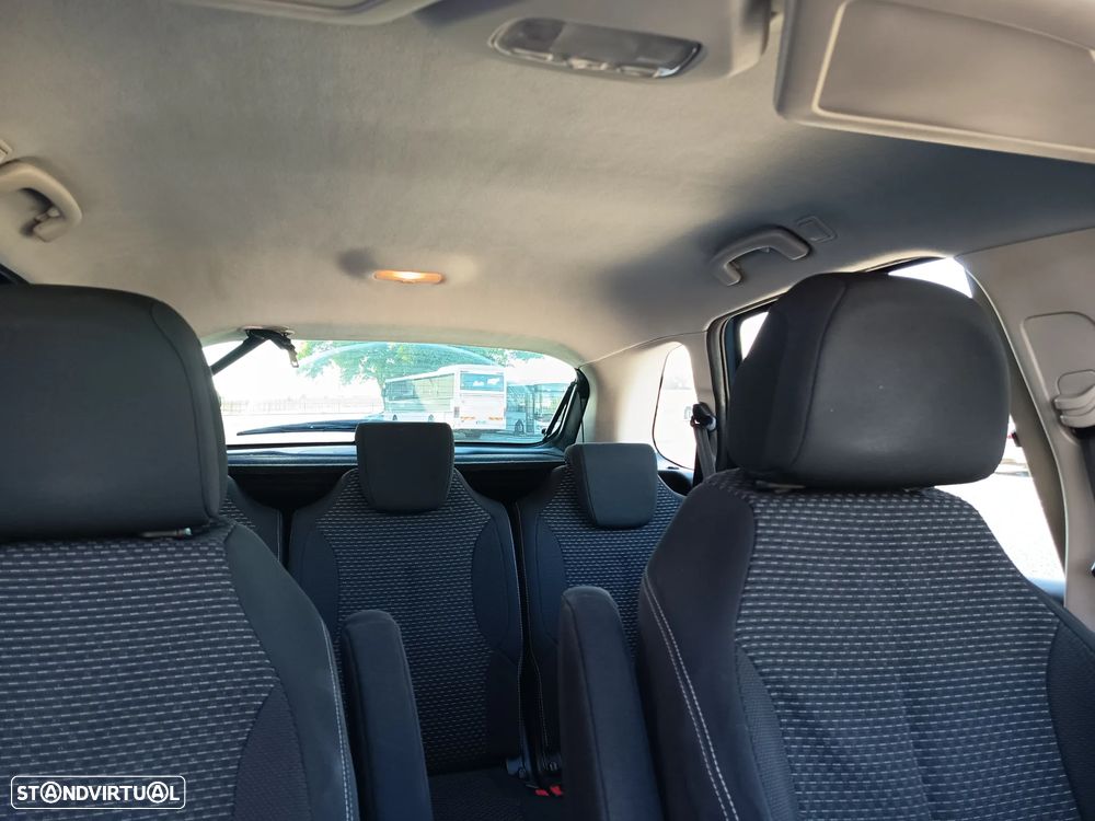 Citroën C4 Picasso - 10