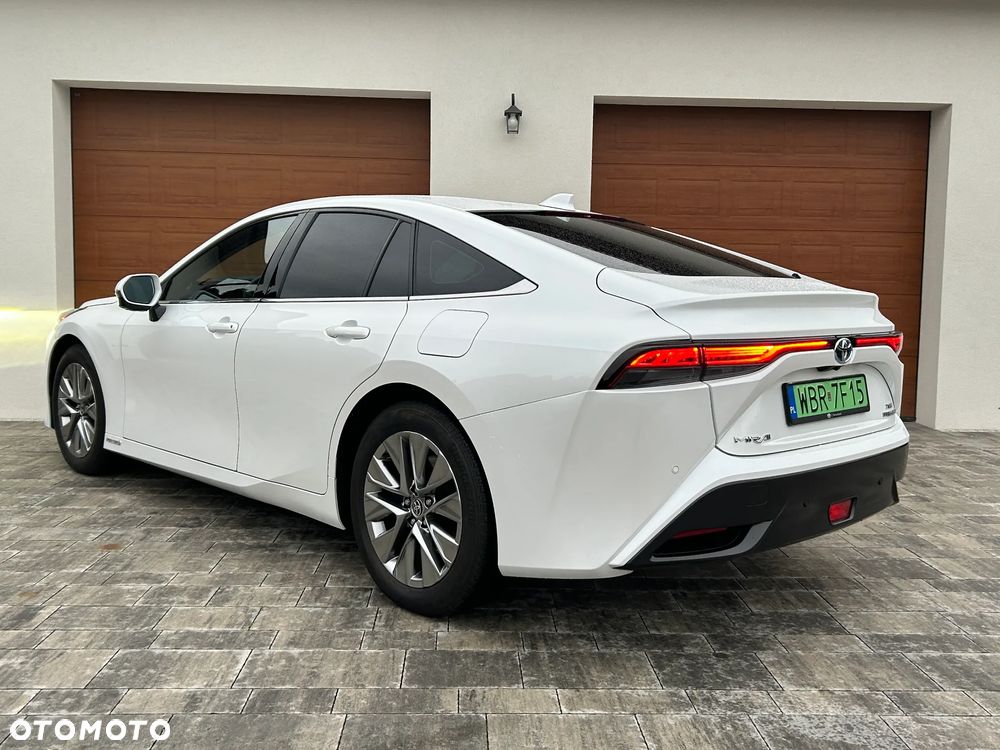Toyota Mirai Luxury - 6