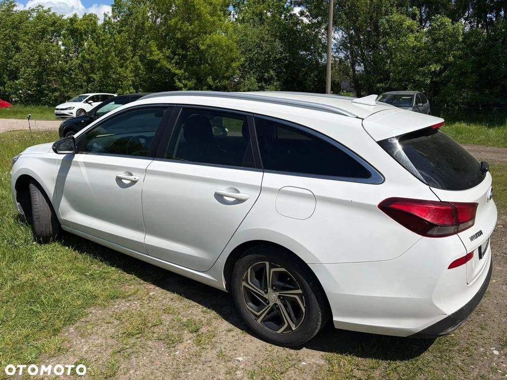 Hyundai i30 1.5 DPI Smart - 17
