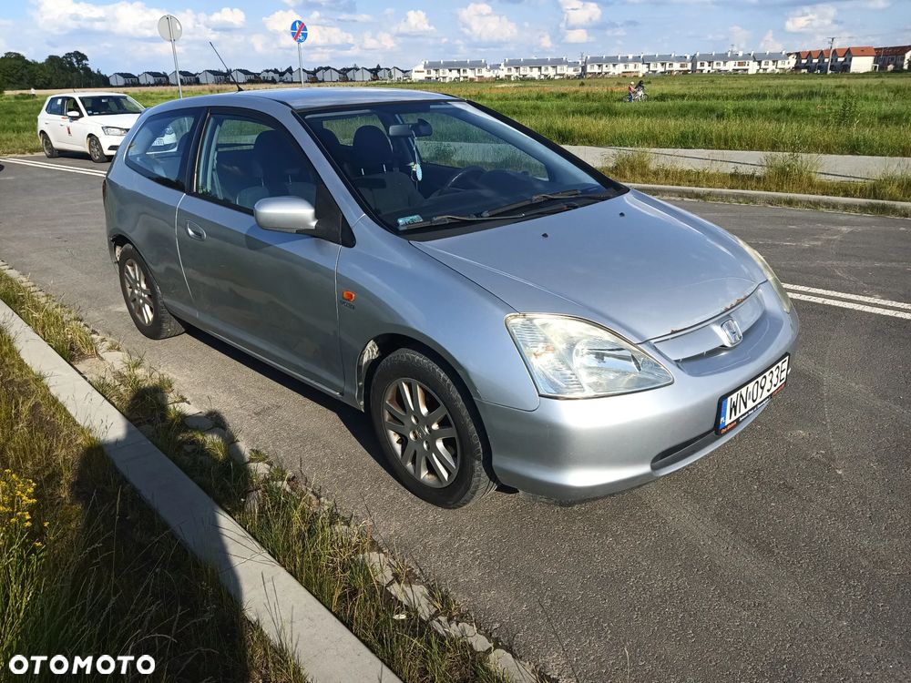 Honda Civic 1.6i ES - 2
