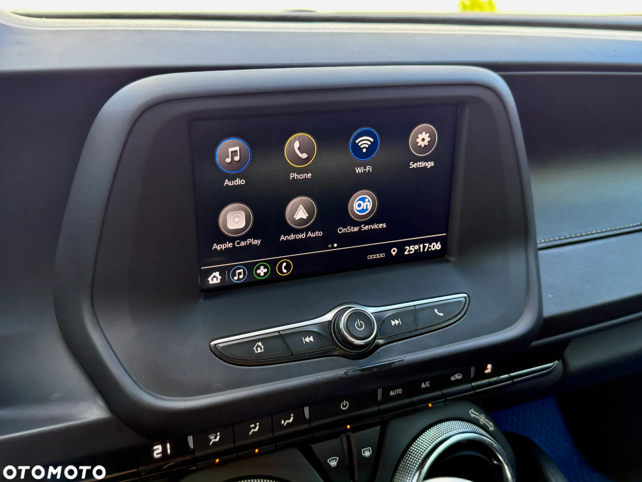 Chevrolet Camaro Coupe 2.0 - 17
