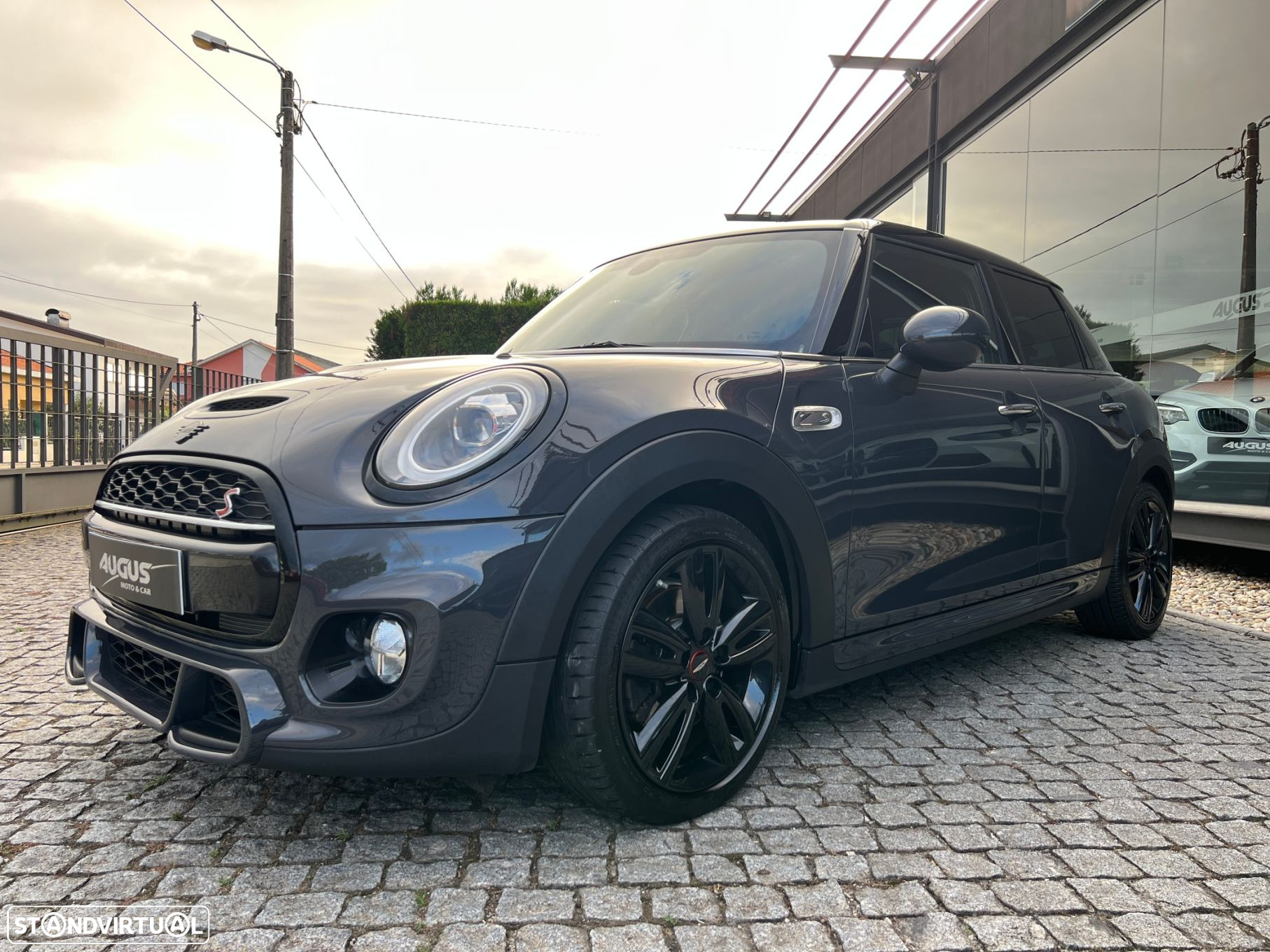 MINI 5 Portas Cooper SD Auto - 8