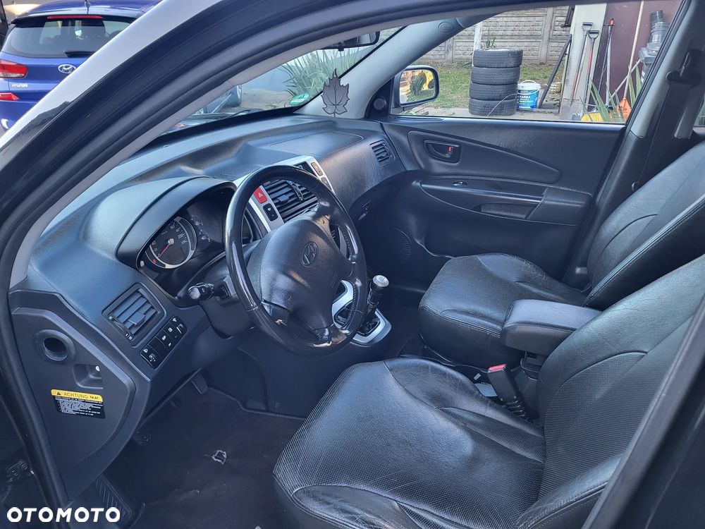 Hyundai Tucson 2.0 Comfort 2WD - 20