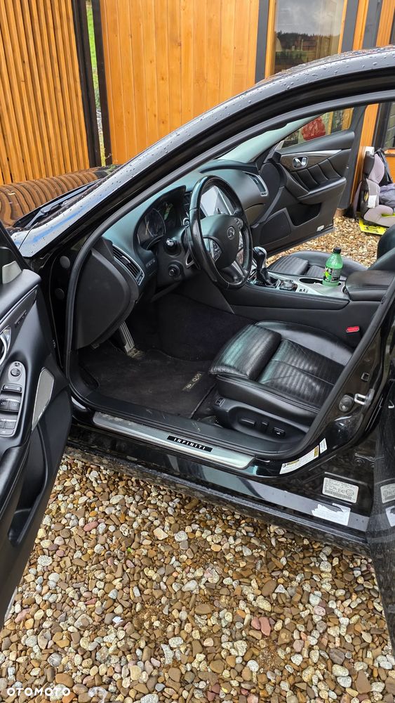 Infiniti Q50 - 32