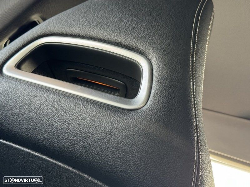 Mercedes-Benz CLA 180 d Shooting Brake Urban - 20