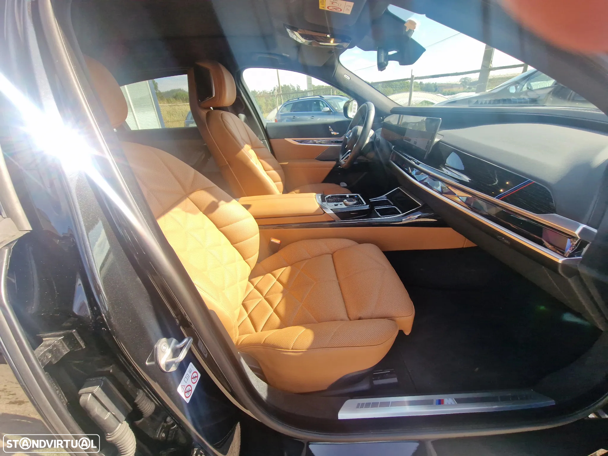 BMW i7 eDrive50 Pack Desportivo M Pro - 27