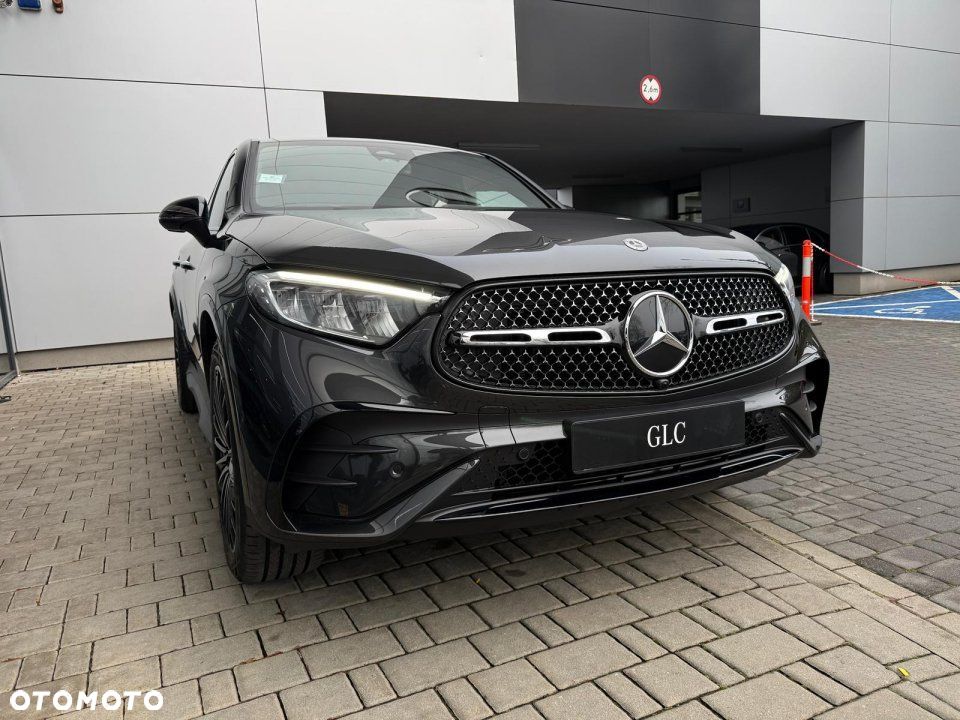 Mercedes-Benz GLC - 16