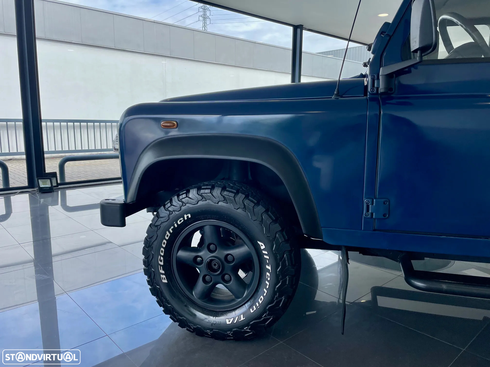 Land Rover Defender 90 2.5 TD5 Metal Top - 8