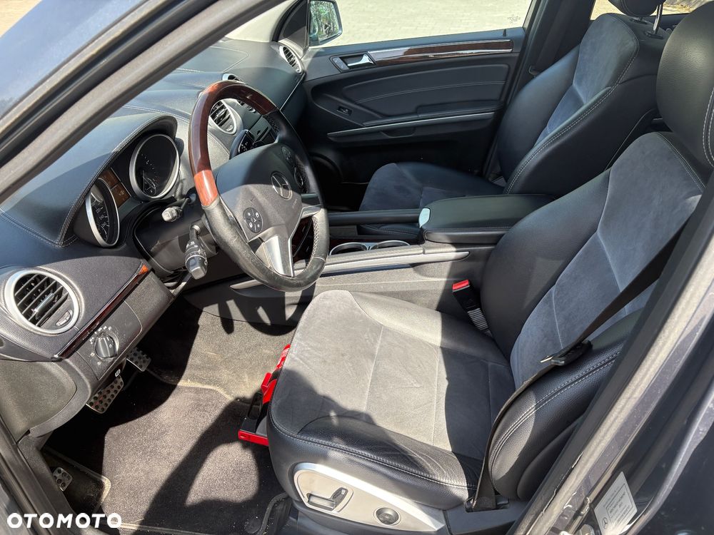Mercedes-Benz ML 300 CDI 4Matic 7G-TRONIC DPF BlueEFFICIENCY - 16