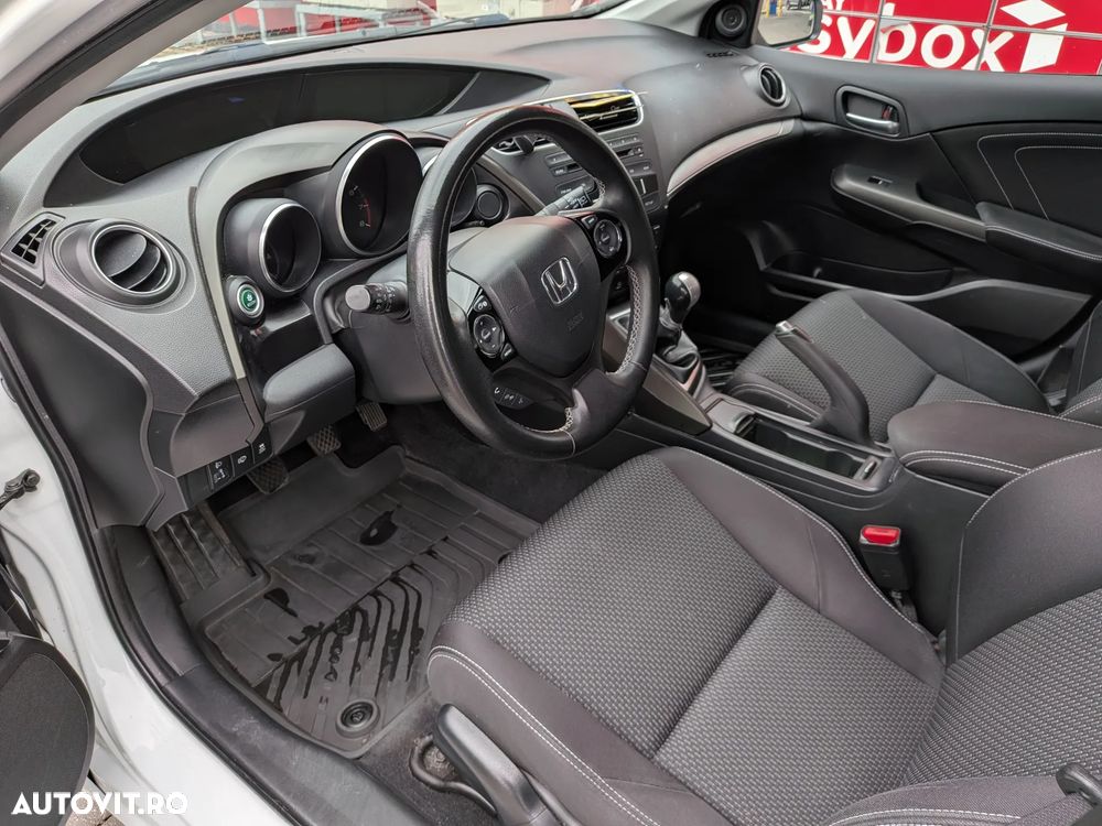 Honda Civic 1.8 i-VTEC MT Elegance Winter Pack - 12