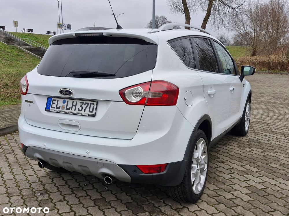 Ford Kuga 2.0 TDCi 4x4 Titanium - 40