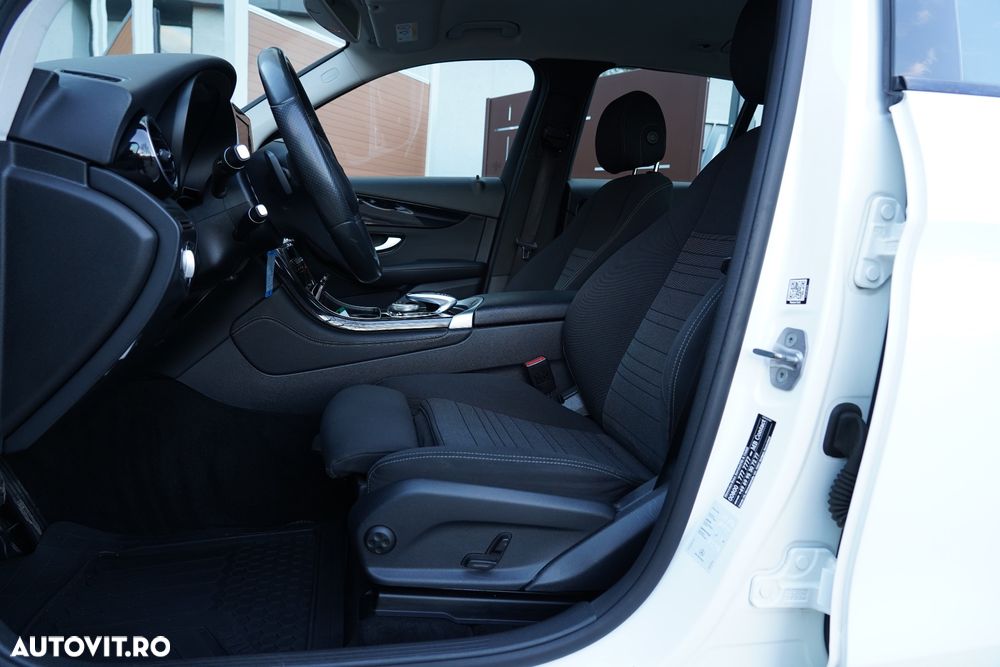 Mercedes-Benz GLC 220 d 4Matic 9G-TRONIC - 11
