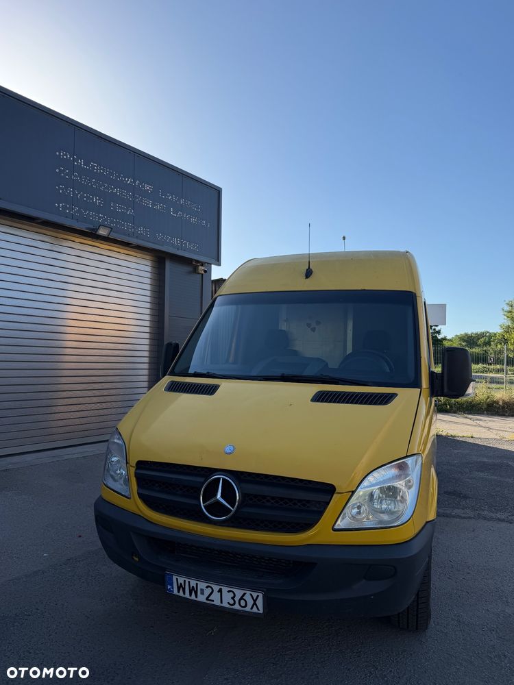 Mercedes-Benz Sprinter - 5
