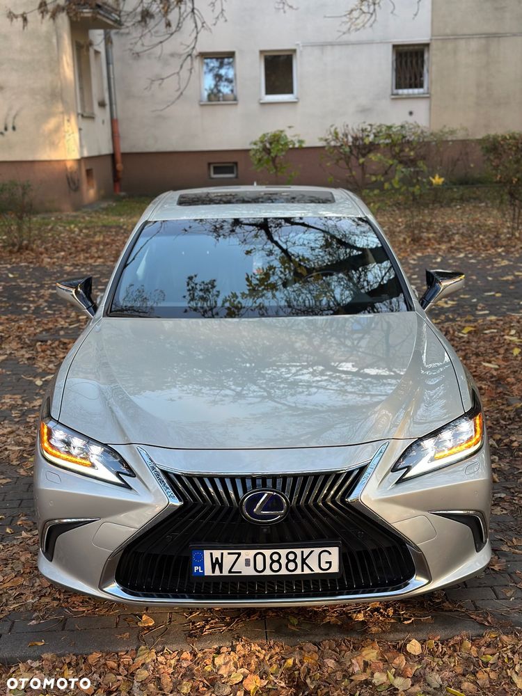 Lexus ES 300h Prestige - 4