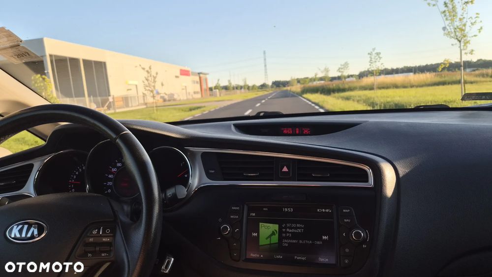 Kia Ceed - 27