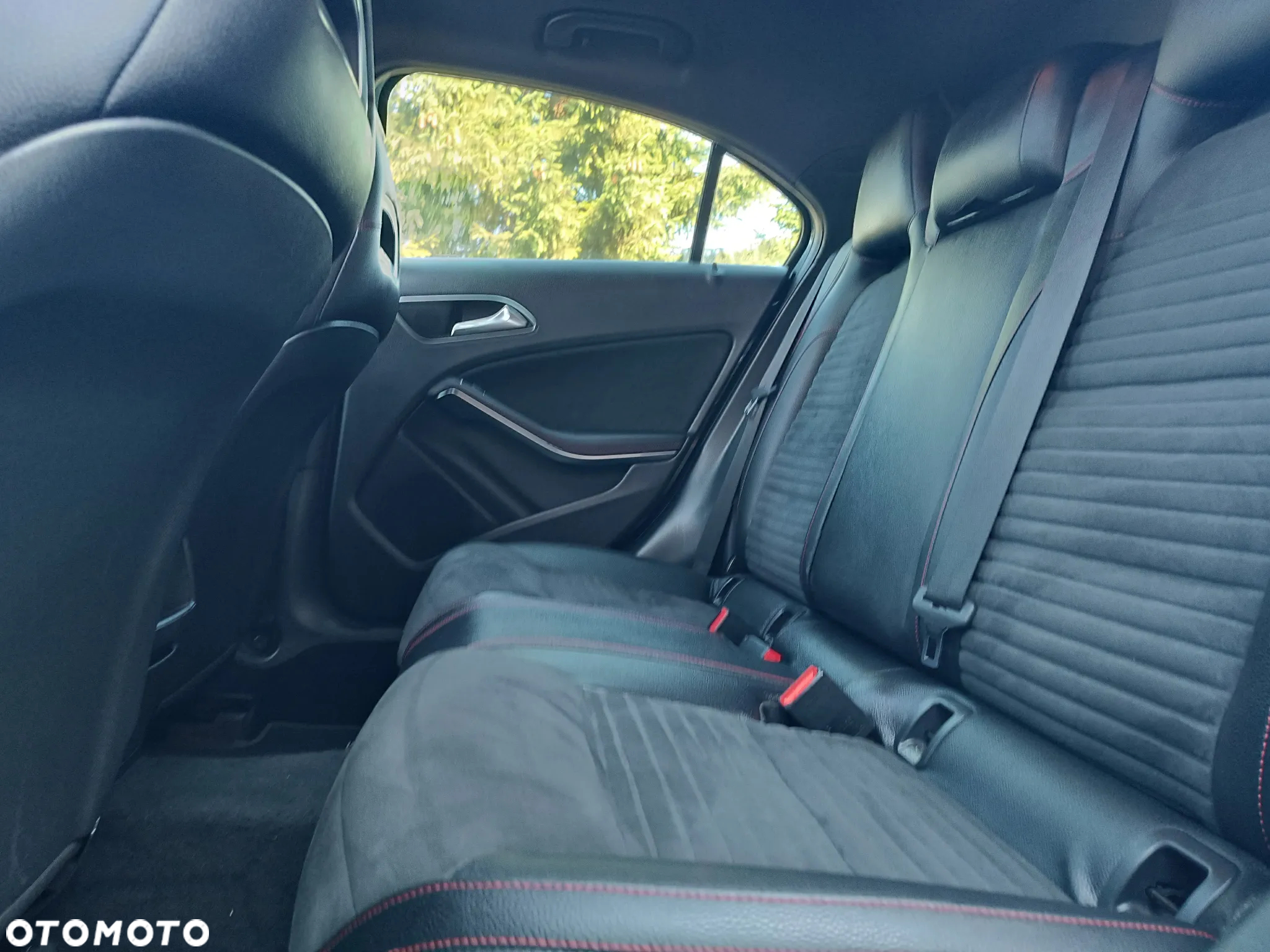 Mercedes-Benz Klasa A 180 AMG Line - 21