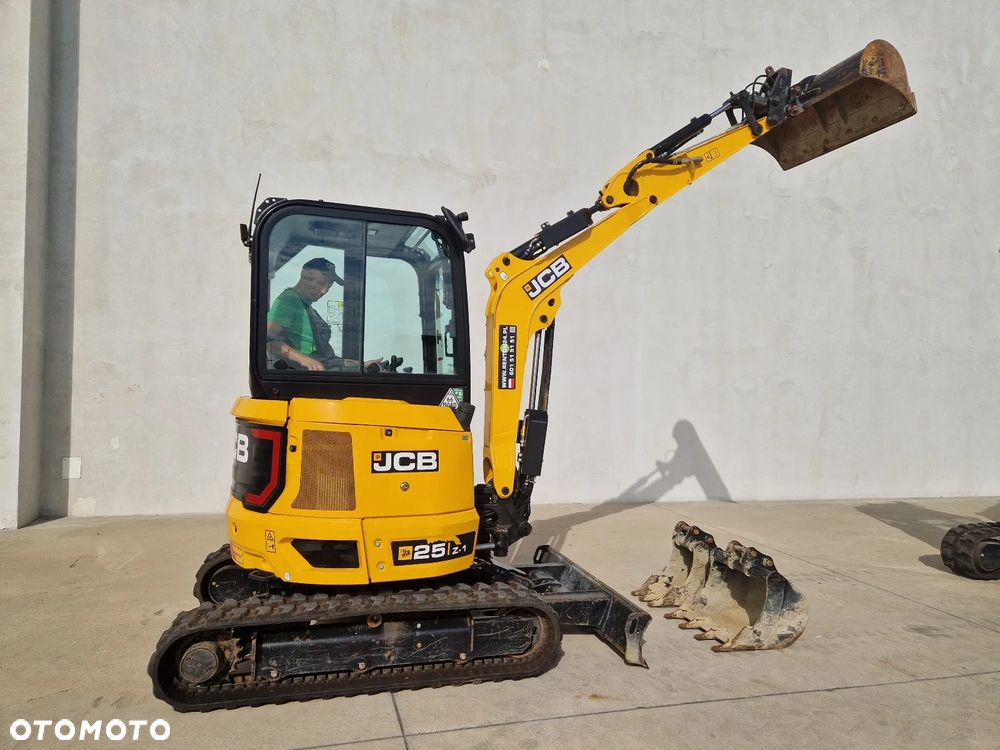 JCB 25 Z-1 jak WACKER CAT KUBOTA RZ148 - 3