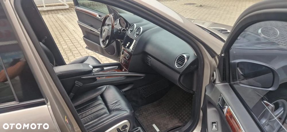 Mercedes-Benz ML 500 4-Matic - 7
