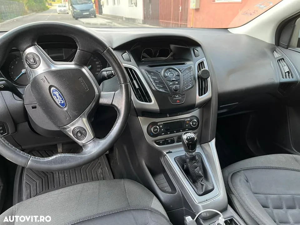 Ford Focus - 4