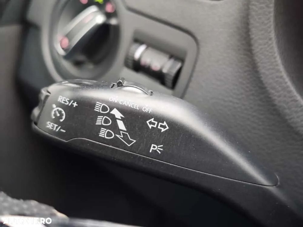 Volkswagen Polo 1.6 TDI DSG Comfortline - 26