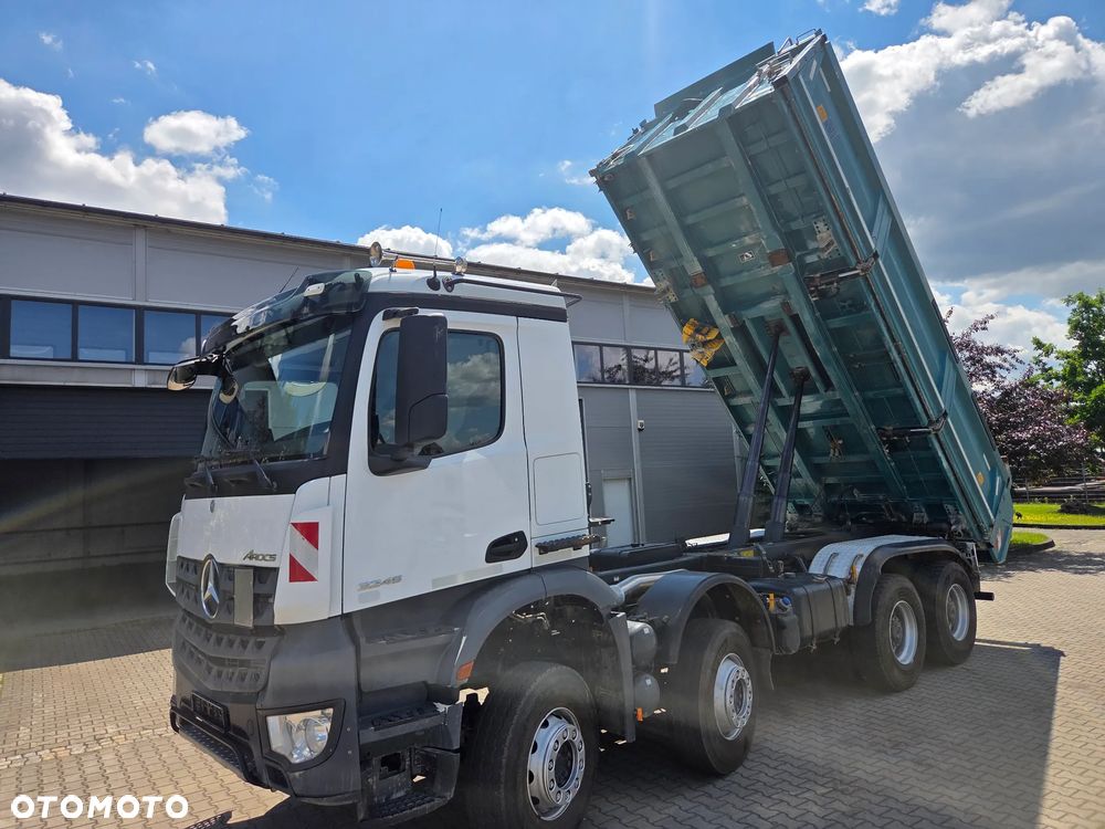 Mercedes-Benz Arocs 3245 - 9