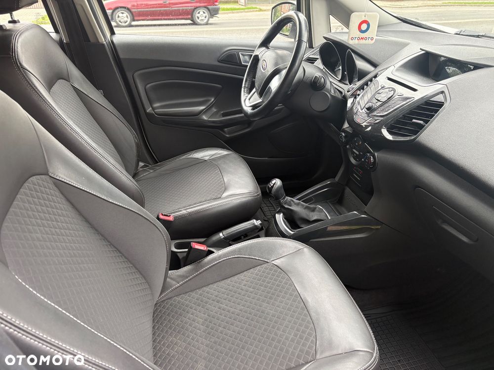 Ford EcoSport 1.5 EcoBlue TITANIUM - 17