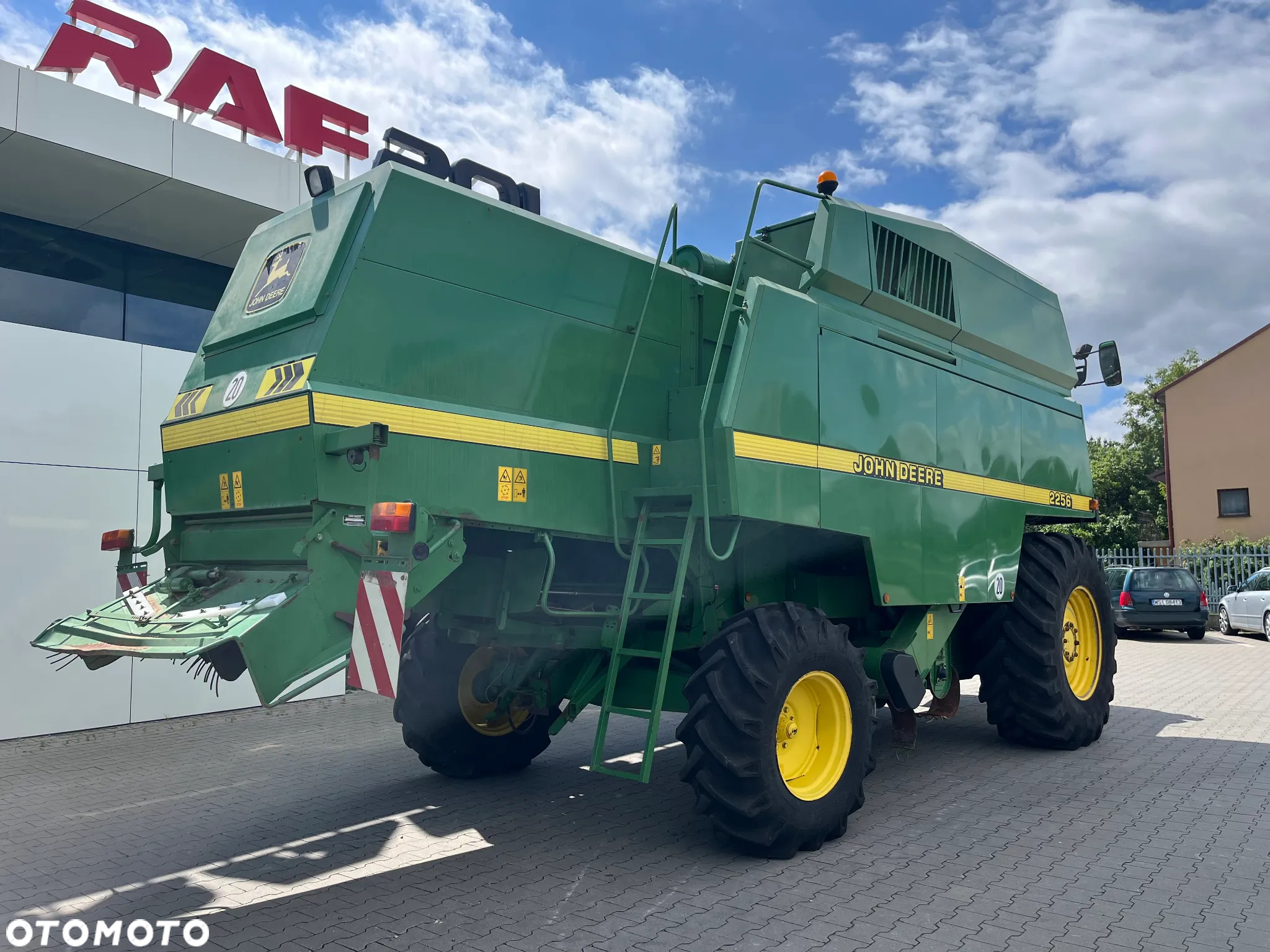 John Deere 2256 - 3