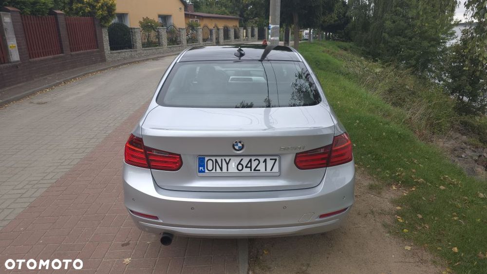 BMW Seria 3 320i Modern Line - 6