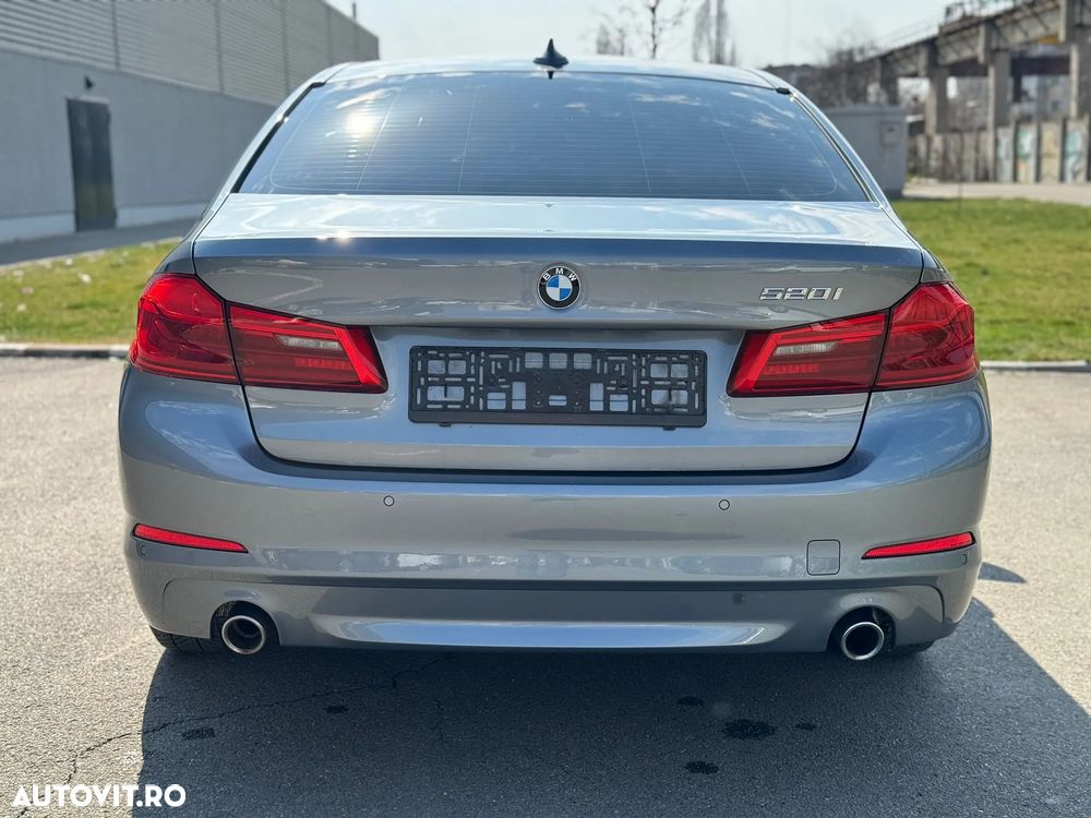 BMW Seria 5 520i AT - 5