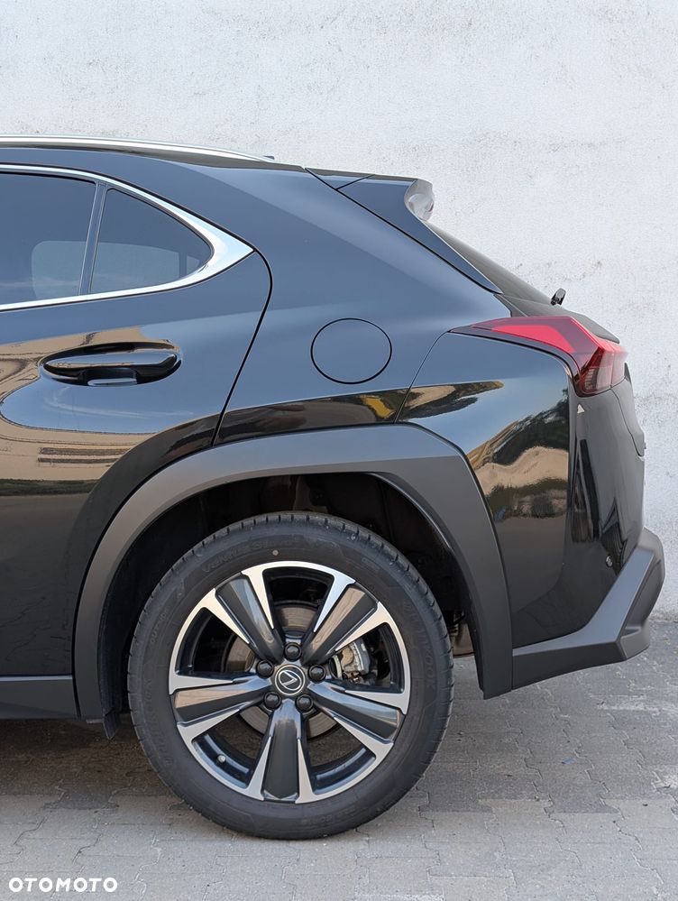 Lexus UX 250h GPF Business 2WD - 34