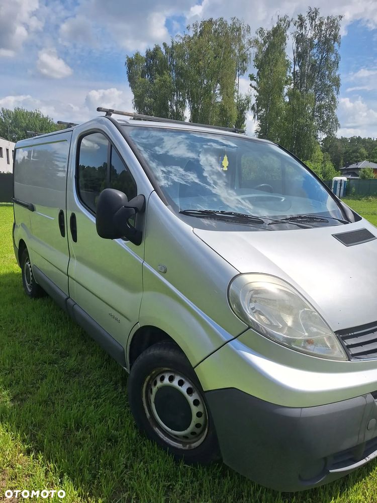 Renault TRAFIC - 1
