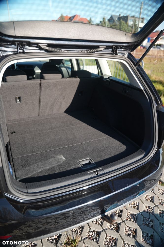 Volkswagen Golf - 26