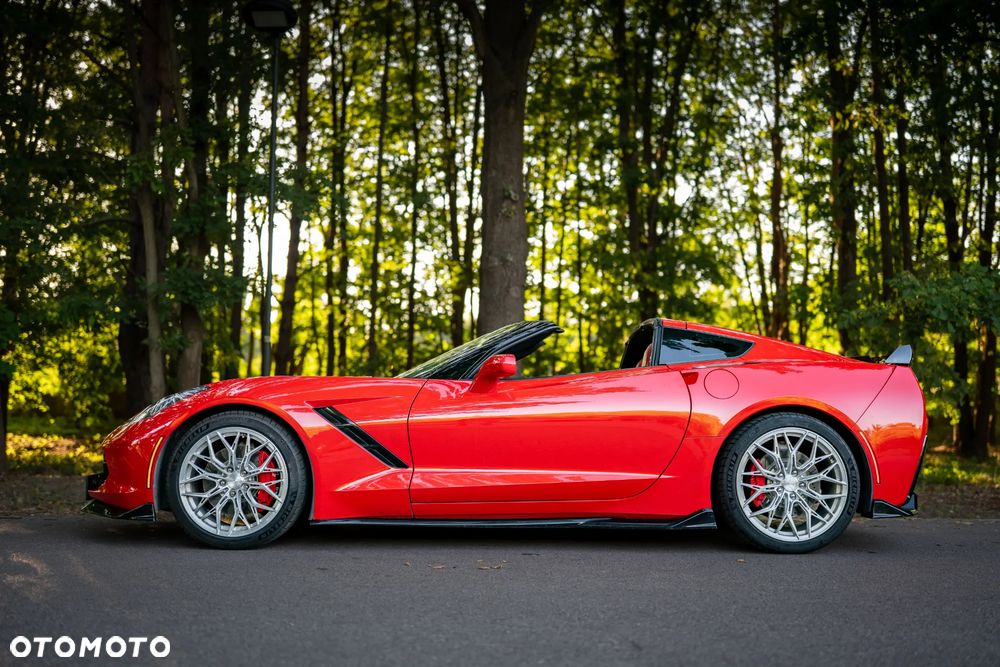 Chevrolet Corvette - 10
