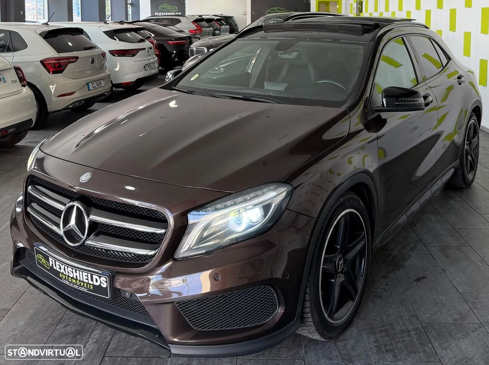 Mercedes-Benz GLA 220 CDI 4Matic 7G-DCT Urban foto 3