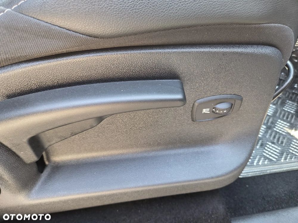 Renault Scenic ENERGY TCe 115 Bose Edition - 22