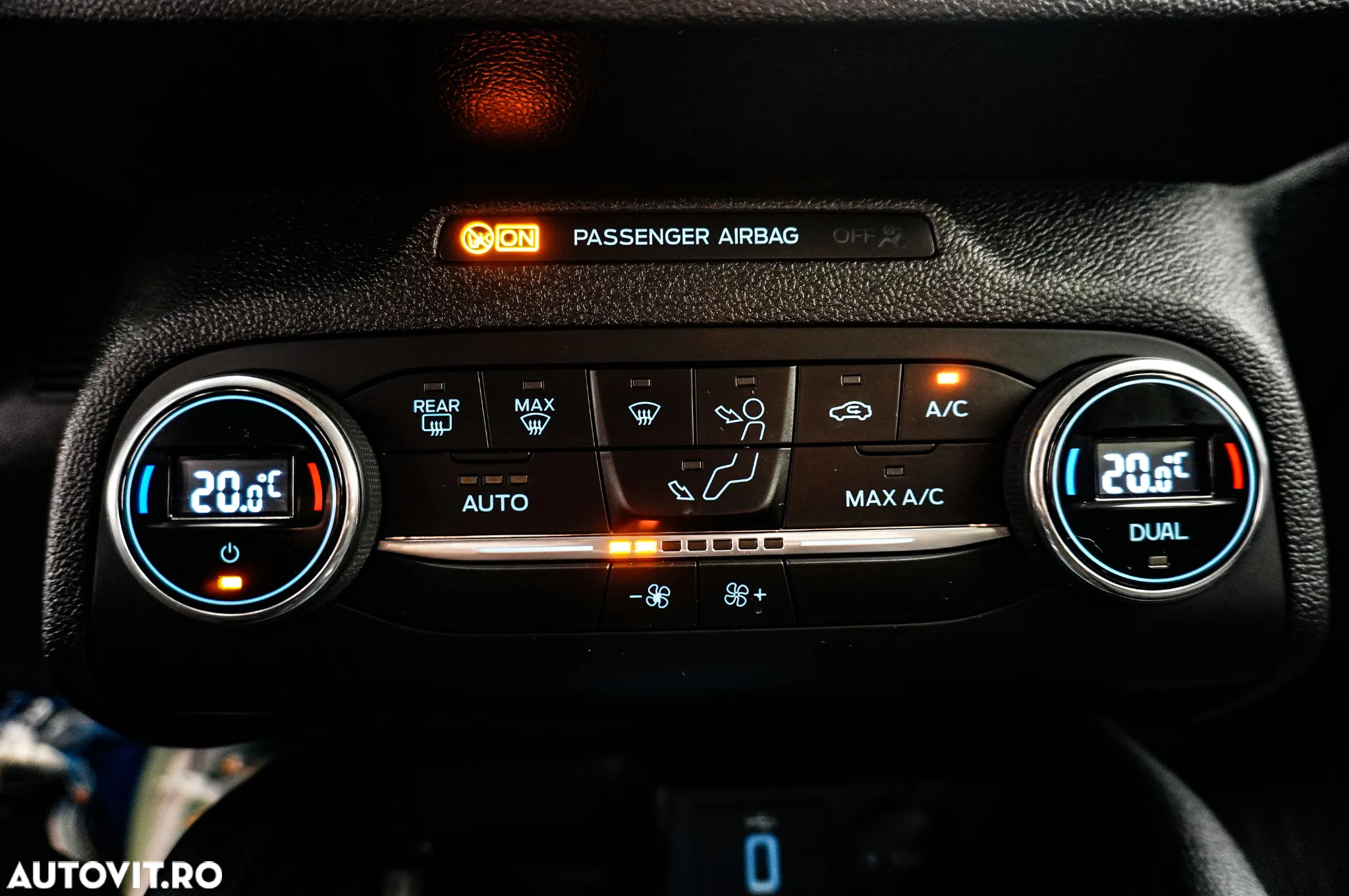 Ford Focus 1.0 EcoBoost Titanium Business - 20