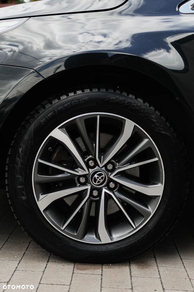 Toyota Avensis 2.0 D-4D Prestige - 8