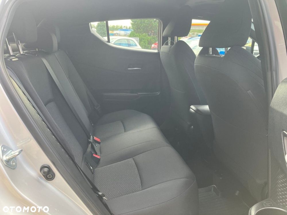 Toyota C-HR 1.2 T Dynamic - 22