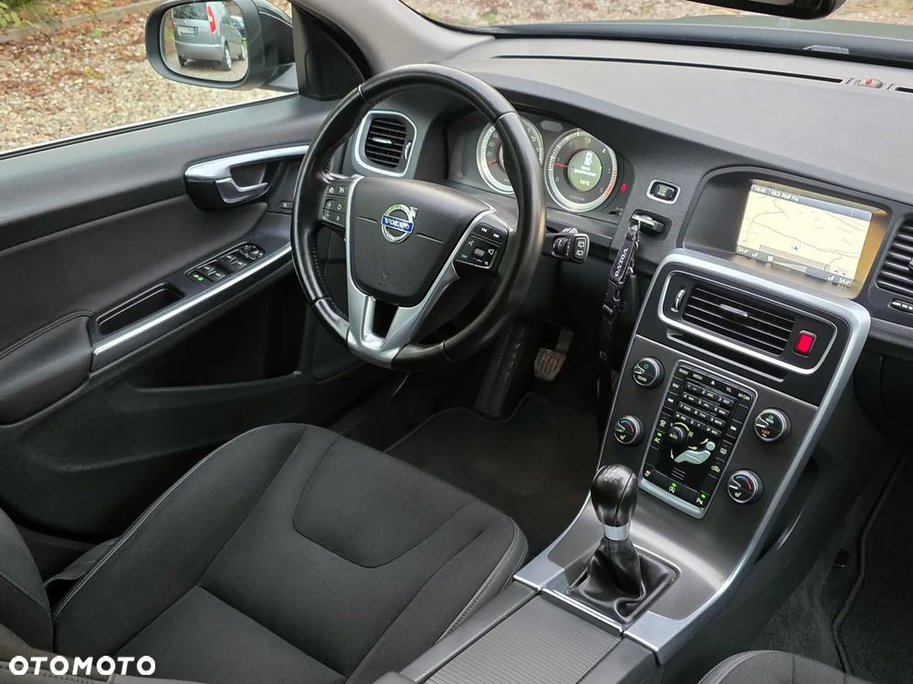 Volvo V60 - 25