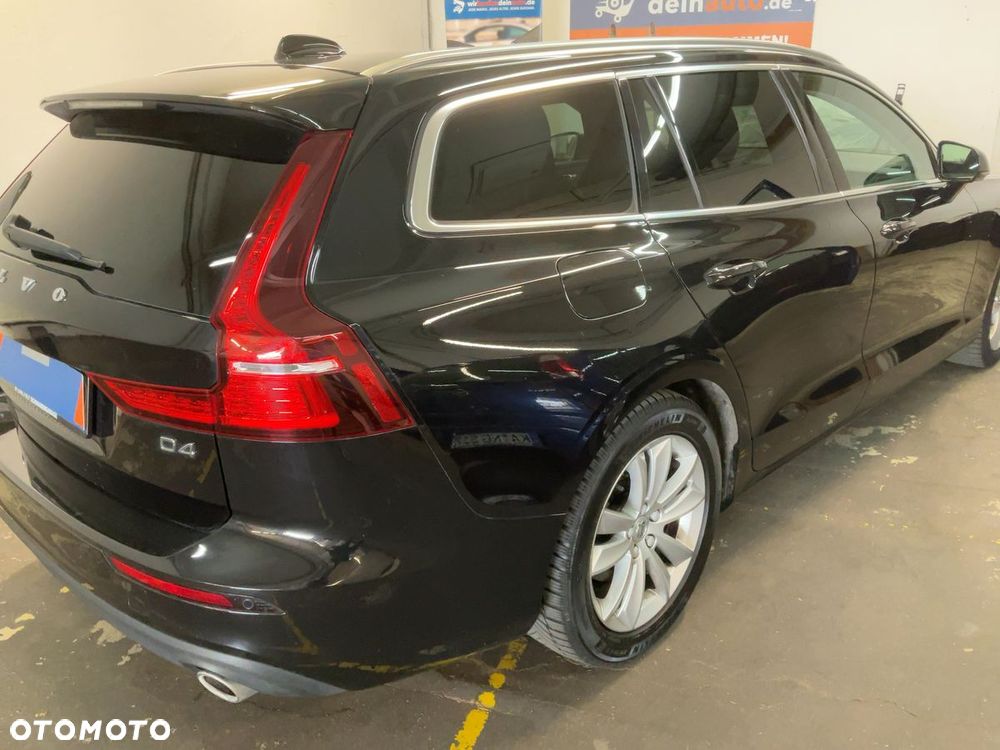 Volvo V60 D4 Momentum - 7