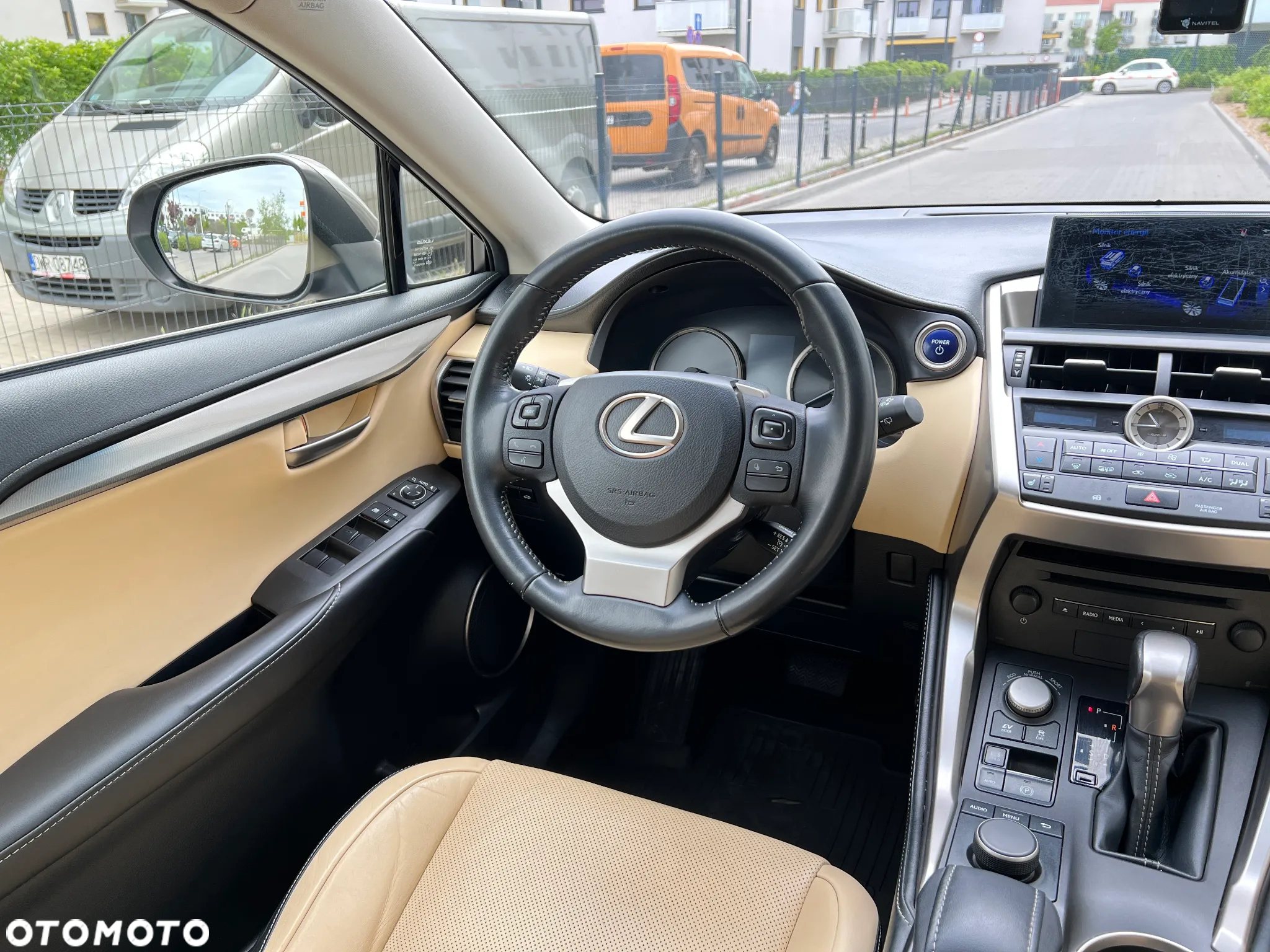 Lexus NX - 14
