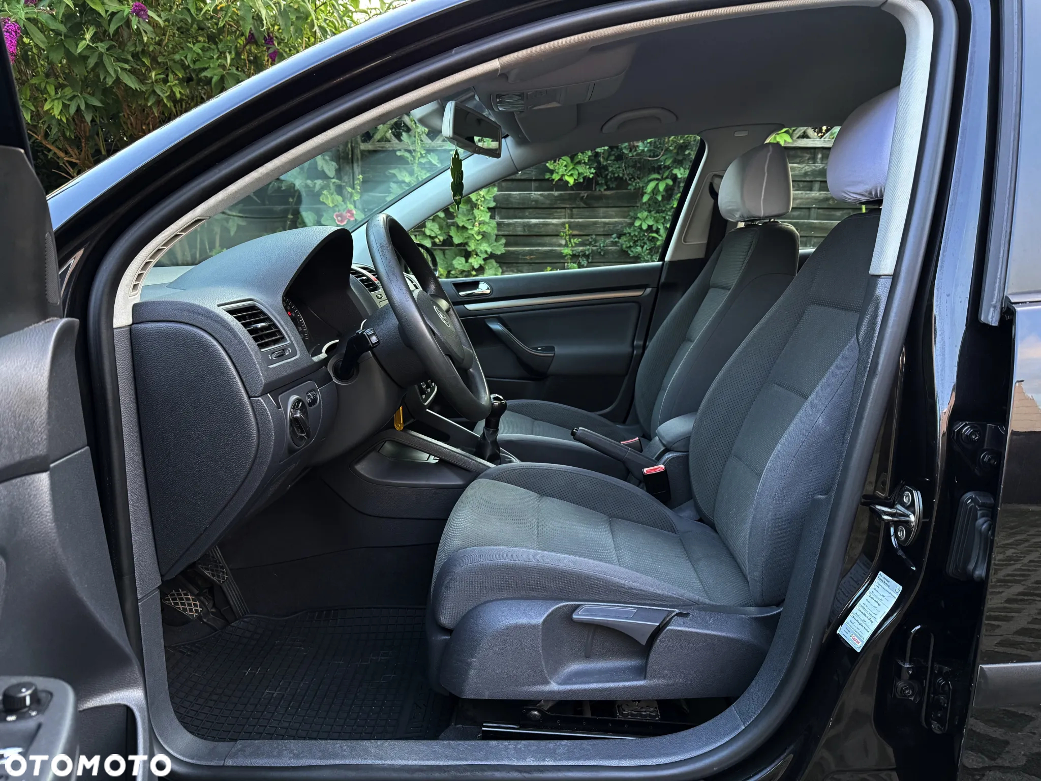 Volkswagen Golf V 1.4 FSI Comfortline - 14