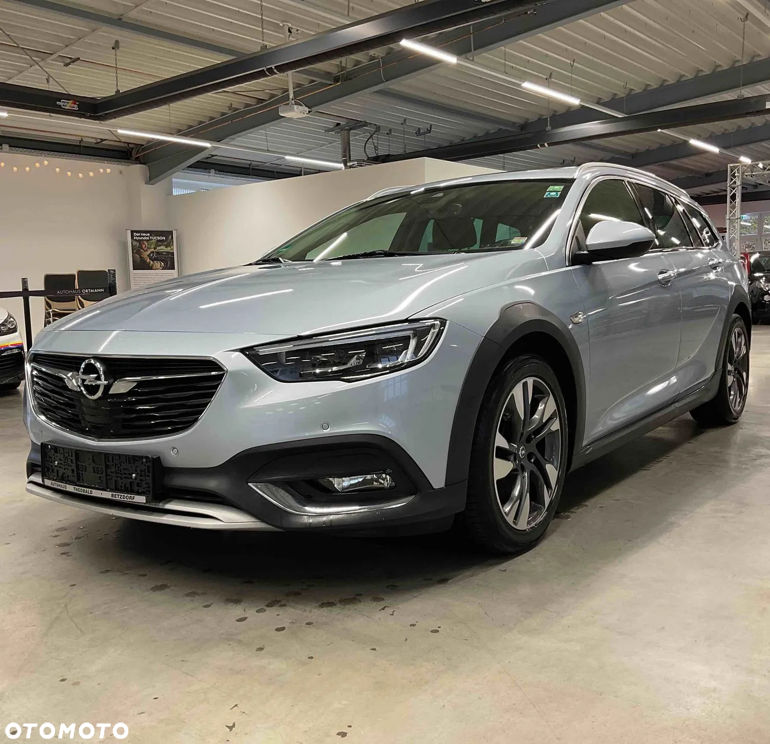 Opel Insignia Country Tourer 2.0 Diesel Exclusive - 2