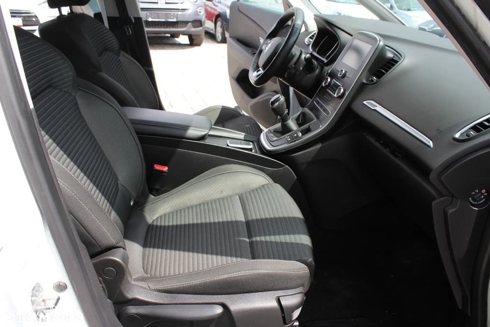 Renault Scenic BLUE dCi 120 LIMITED - 28